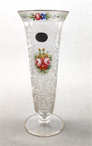 beschliffene Vase mit Emaille um 1930