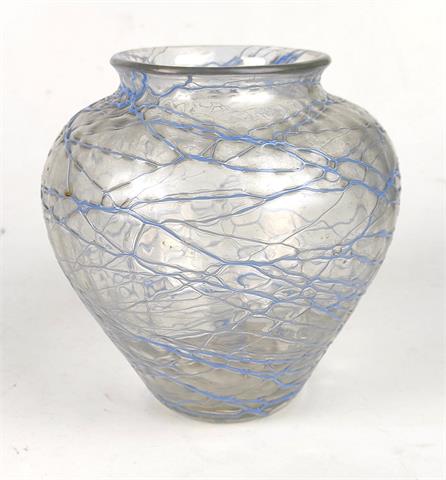 Vase mit Fadennetz Böhmen